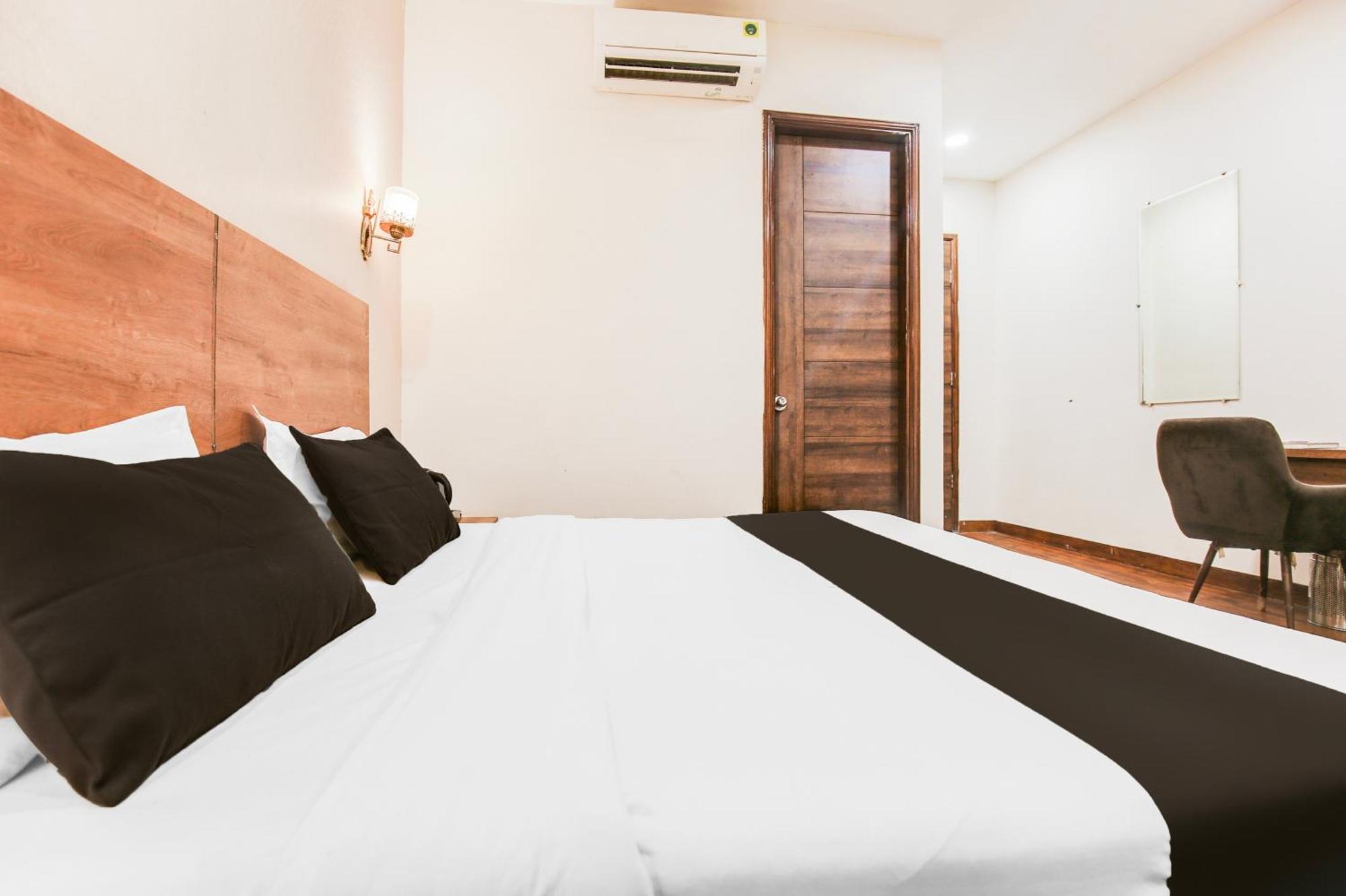 Super Townhouse Grand Fortune Amritsar Zewnętrze zdjęcie
